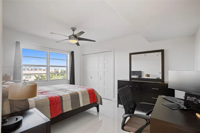 $379,900 | 3050 North Palm Aire Drive, Unit 710, Pompano Beach, FL 33069