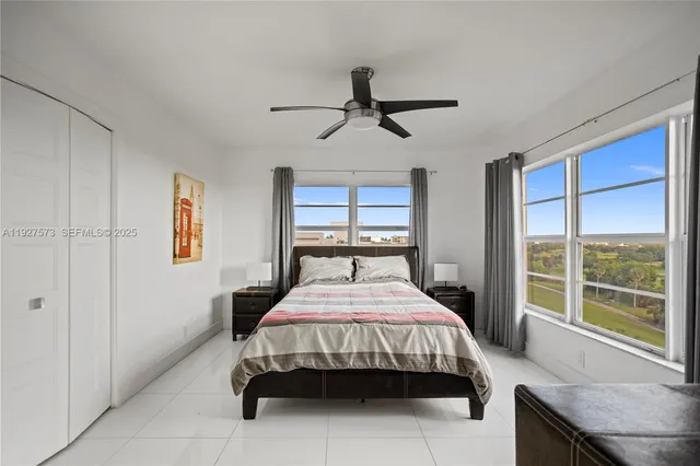 $379,900 | 3050 North Palm Aire Drive, Unit 710, Pompano Beach, FL 33069