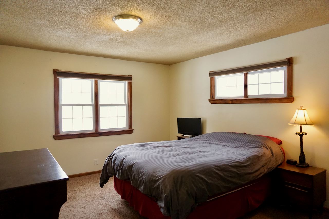 3224 Townline Road East Traverse City, MI 49686 - Photo 8 of 28 1884410-7.JPG