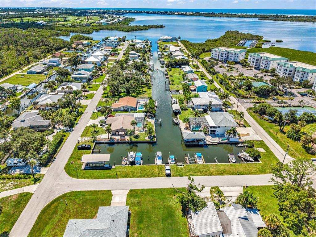 9080 Griggs Road Englewood, FL 34224 - Photo 3 of 21 Gallery Image 3