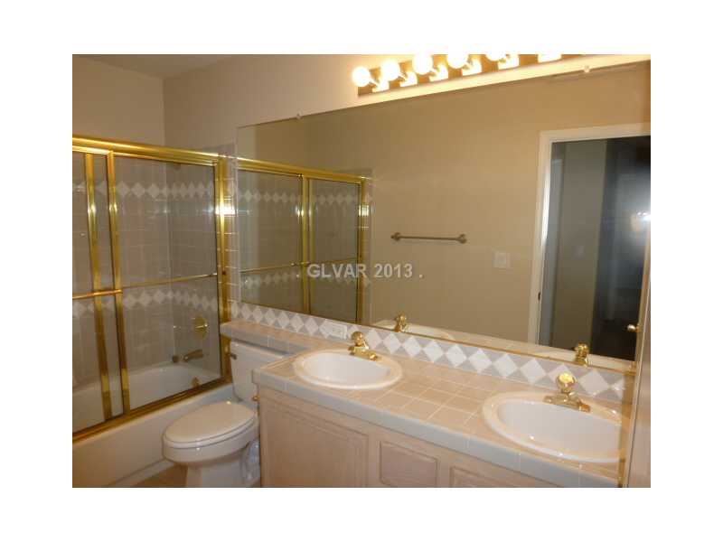 1708 Monte Rio Court Las Vegas, NV 89128 - Photo 18 of 33 Bathroom.