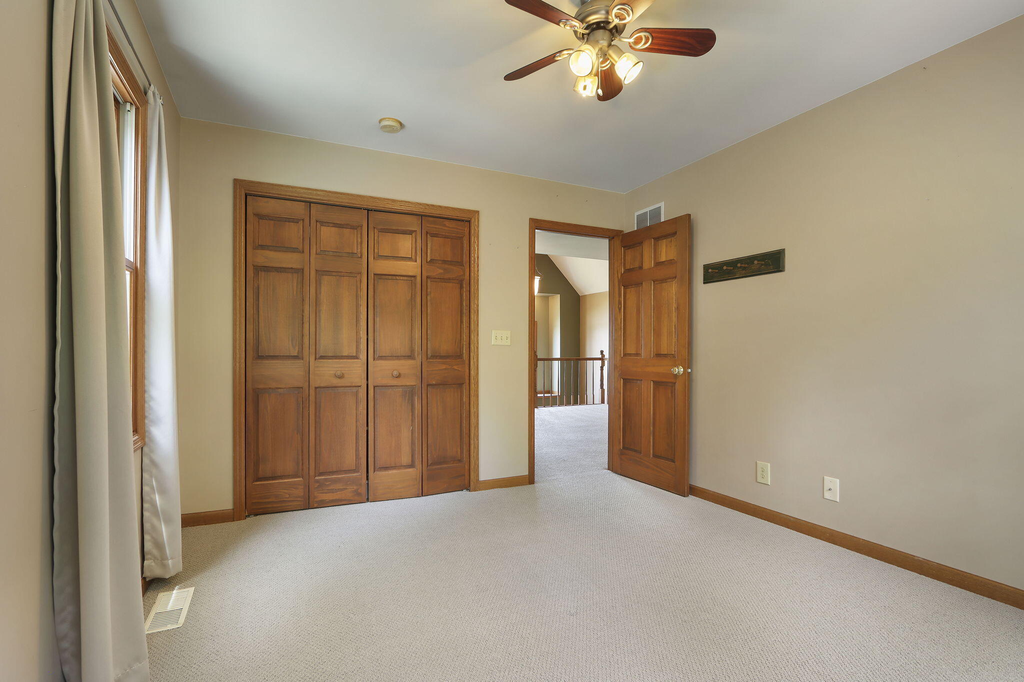553 Twin Lakes Road Bloomfield, WI 53128 - Photo 22 of 43 Bedroom