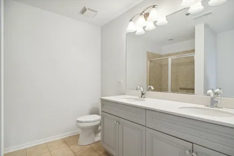 $498,000 | 1199 East Port Clinton Road, Unit 607, Vernon Hills, IL 60061