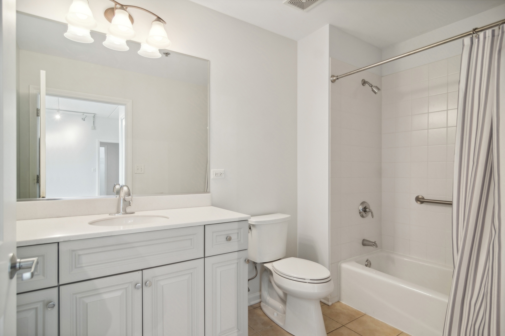 1199 East Port Clinton Road, Unit 607 Vernon Hills, IL 60061 - Photo 9 of 16
