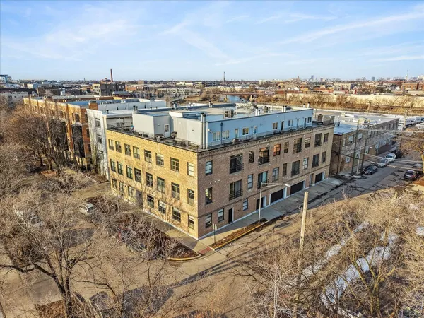 $4,500 | 2221 North Lister Avenue, Unit 3C, Chicago, IL 60614