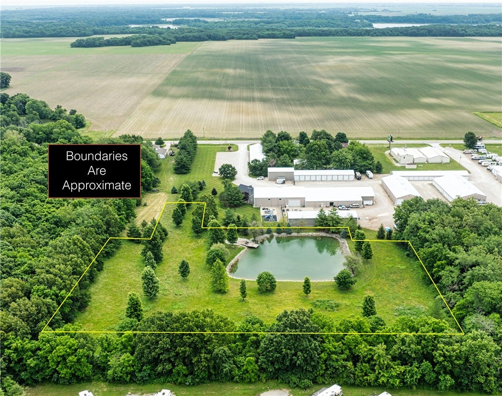 4.5 Ac With Pond Sullivan, IL 61951 - Photo 1 of 11 Gallery Image 1