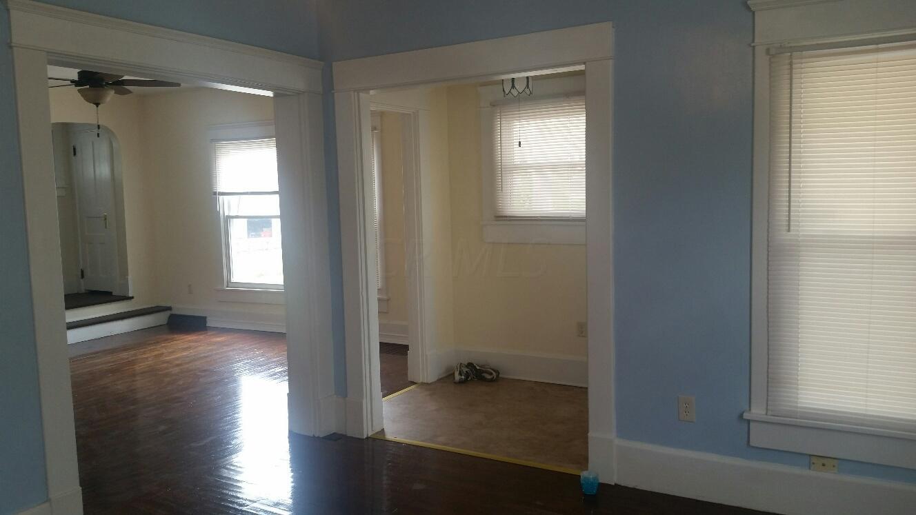 482 Mt Vernon Road Newark, OH 43055 - Photo 3 of 38 Gallery Image 3