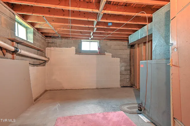 $265,000 | 10103 Hayters Gap Road, Abingdon, VA 24210