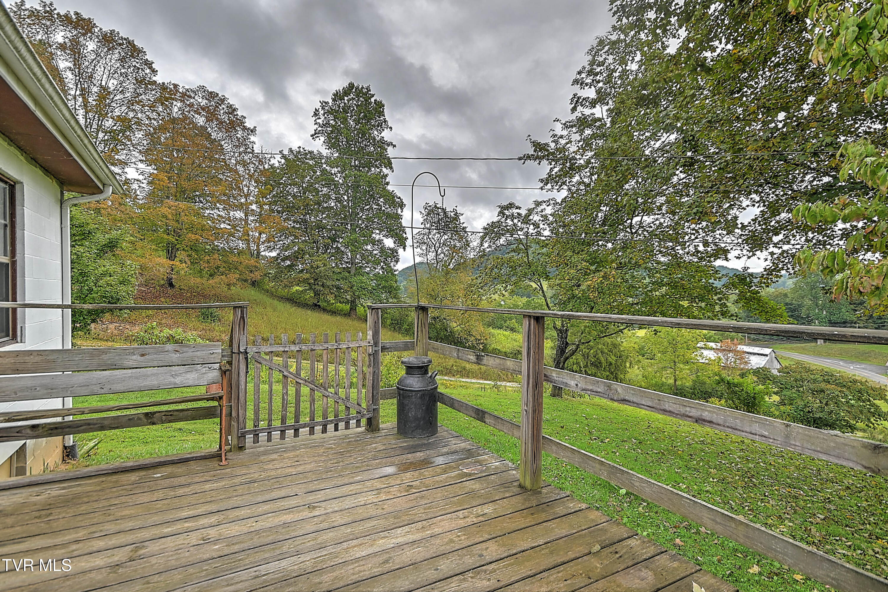 10103 Hayters Gap Road Abingdon, VA 24210 - Photo 2 of 37 10103 Hayters Gap MS-4