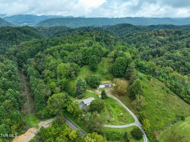 $265,000 | 10103 Hayters Gap Road, Abingdon, VA 24210