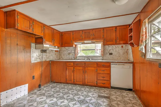 $265,000 | 10103 Hayters Gap Road, Abingdon, VA 24210