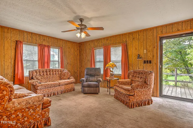 $265,000 | 10103 Hayters Gap Road, Abingdon, VA 24210