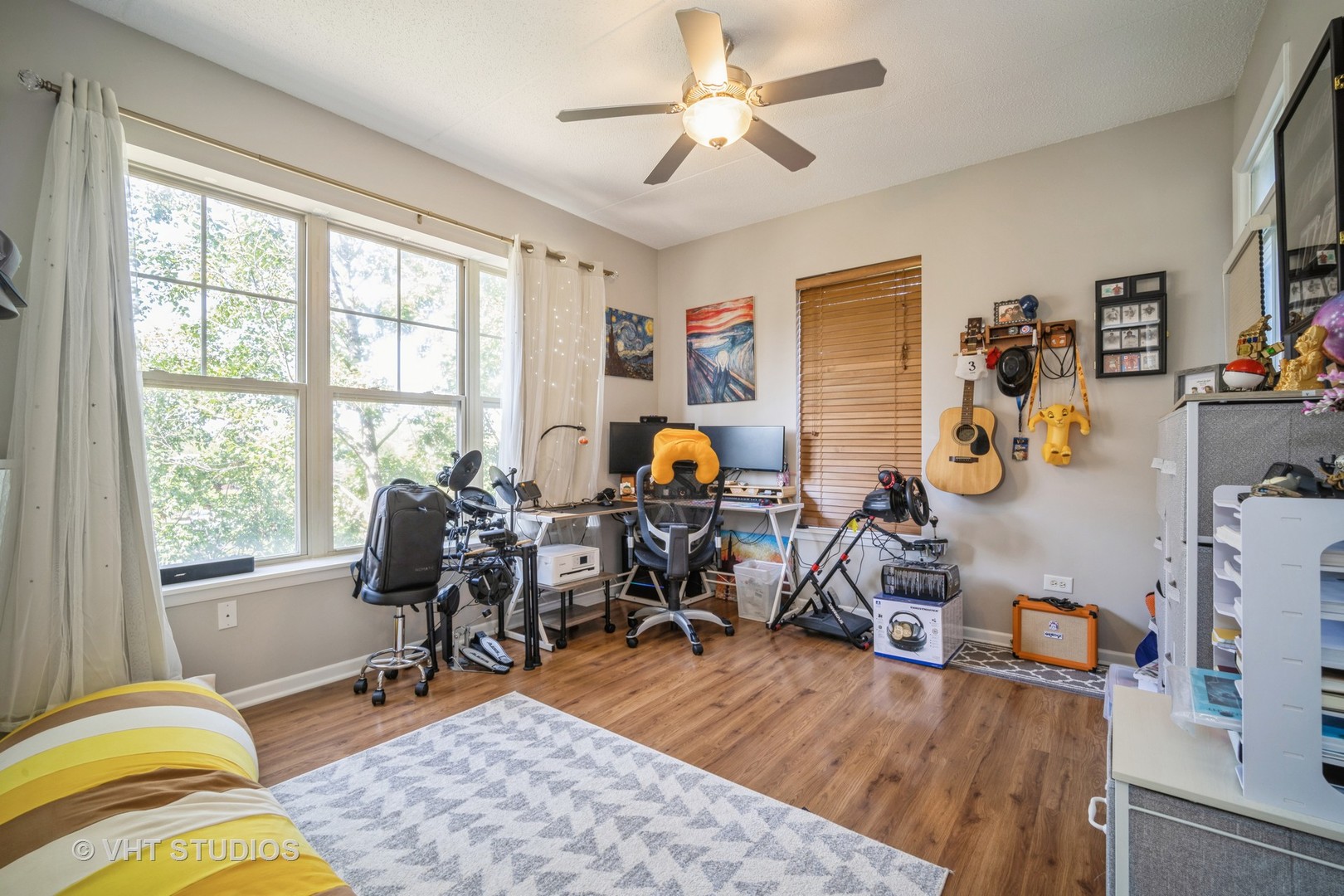 720 Prestwick Lane, Unit 307 Wheeling, IL 60090 - Photo 6 of 10 a view of a livingroom with workspace and a window
