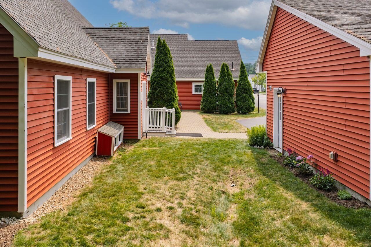 330 Main Street, Unit 4 Cumberland, ME 04021 - Photo 7 of 45 330_Main_Street_4_Cumberland_Center-11