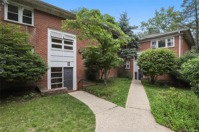 $1,950 | 140 North Broadway, Unit IT9, Irvington, NY 10533