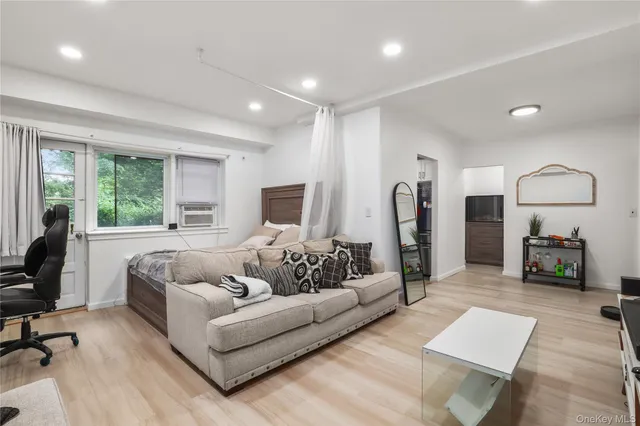 $1,950 | 140 North Broadway, Unit IT9, Irvington, NY 10533