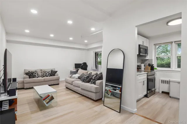 $1,950 | 140 North Broadway, Unit IT9, Irvington, NY 10533