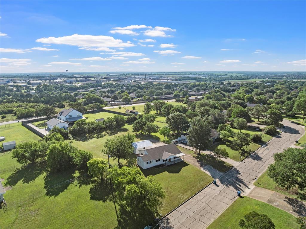 119 Castleman Circle Hewitt, TX 76643 - Photo 33 of 34