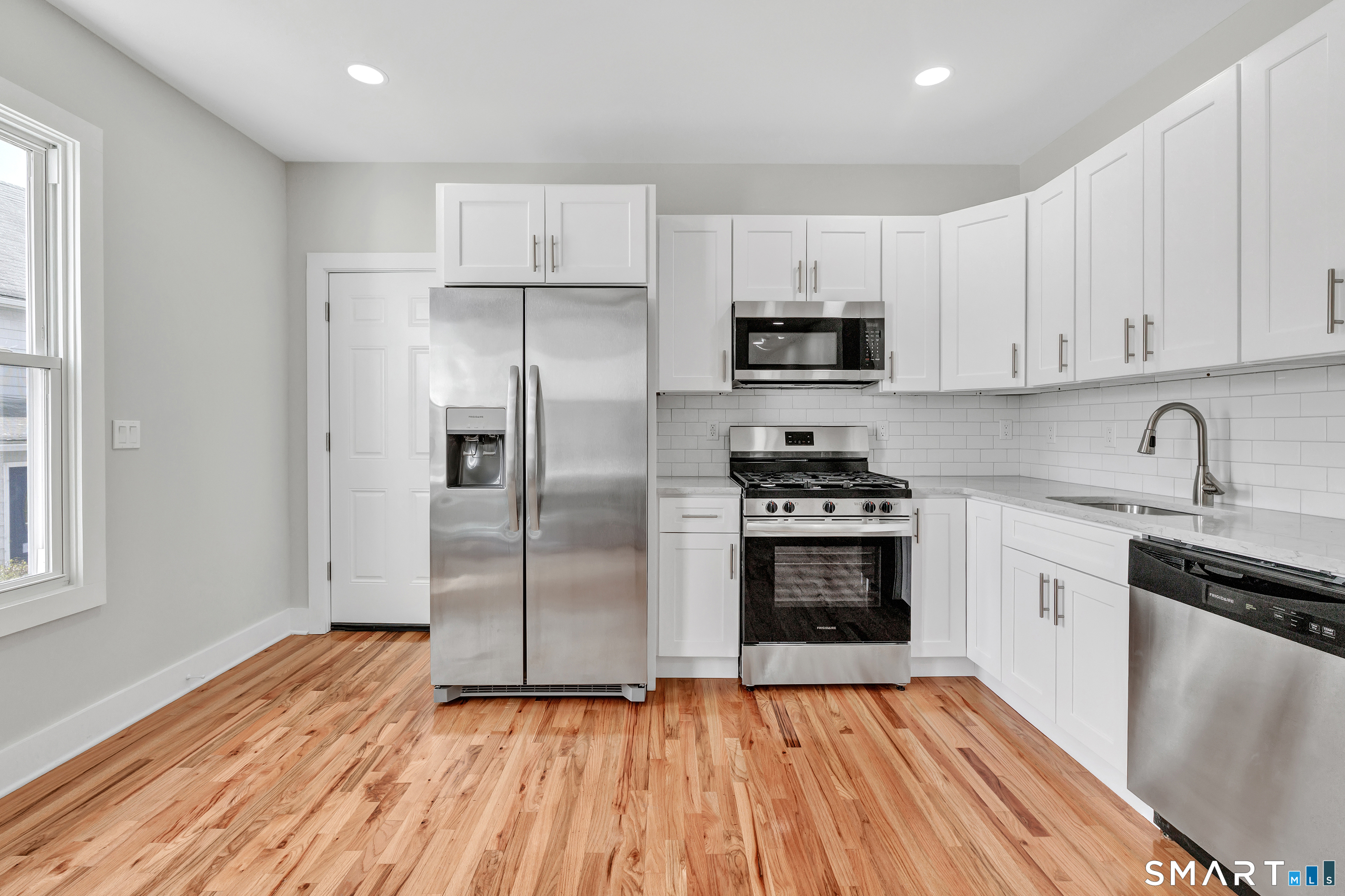 10-12 Perry Hill Road Shelton, CT 06484 - Photo 19 of 25