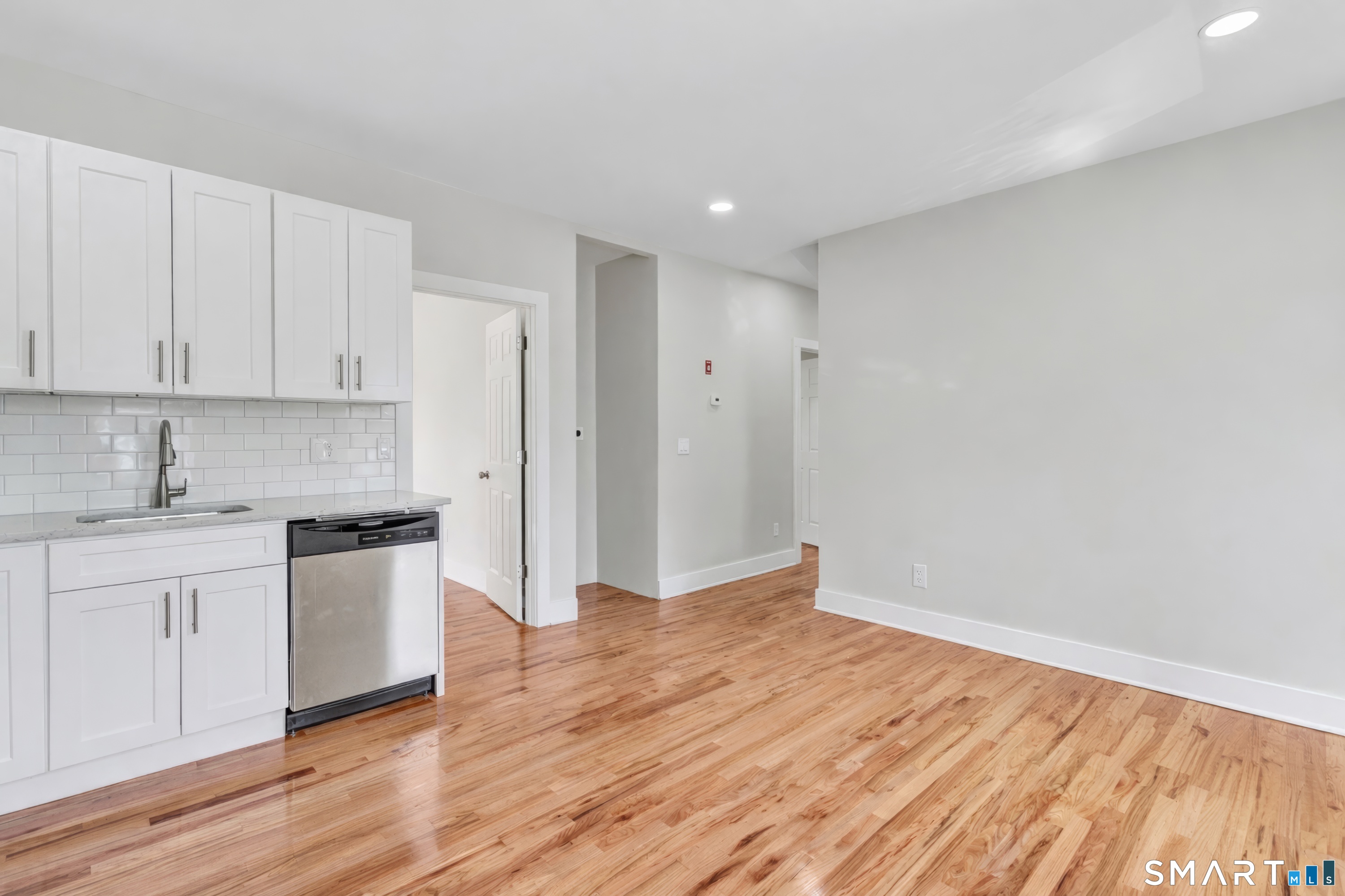 10-12 Perry Hill Road Shelton, CT 06484 - Photo 22 of 25