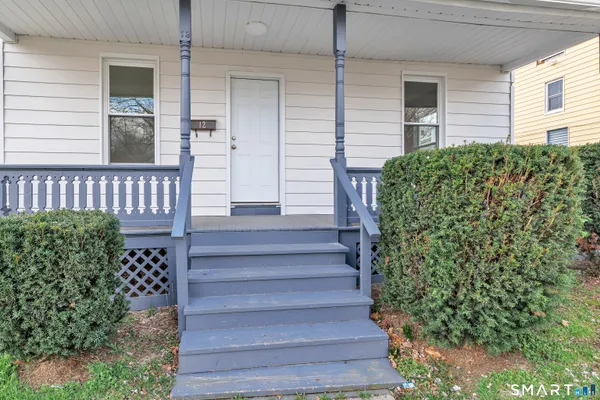 $2,695 | 10-12 Perry Hill Road, Shelton, CT 06484