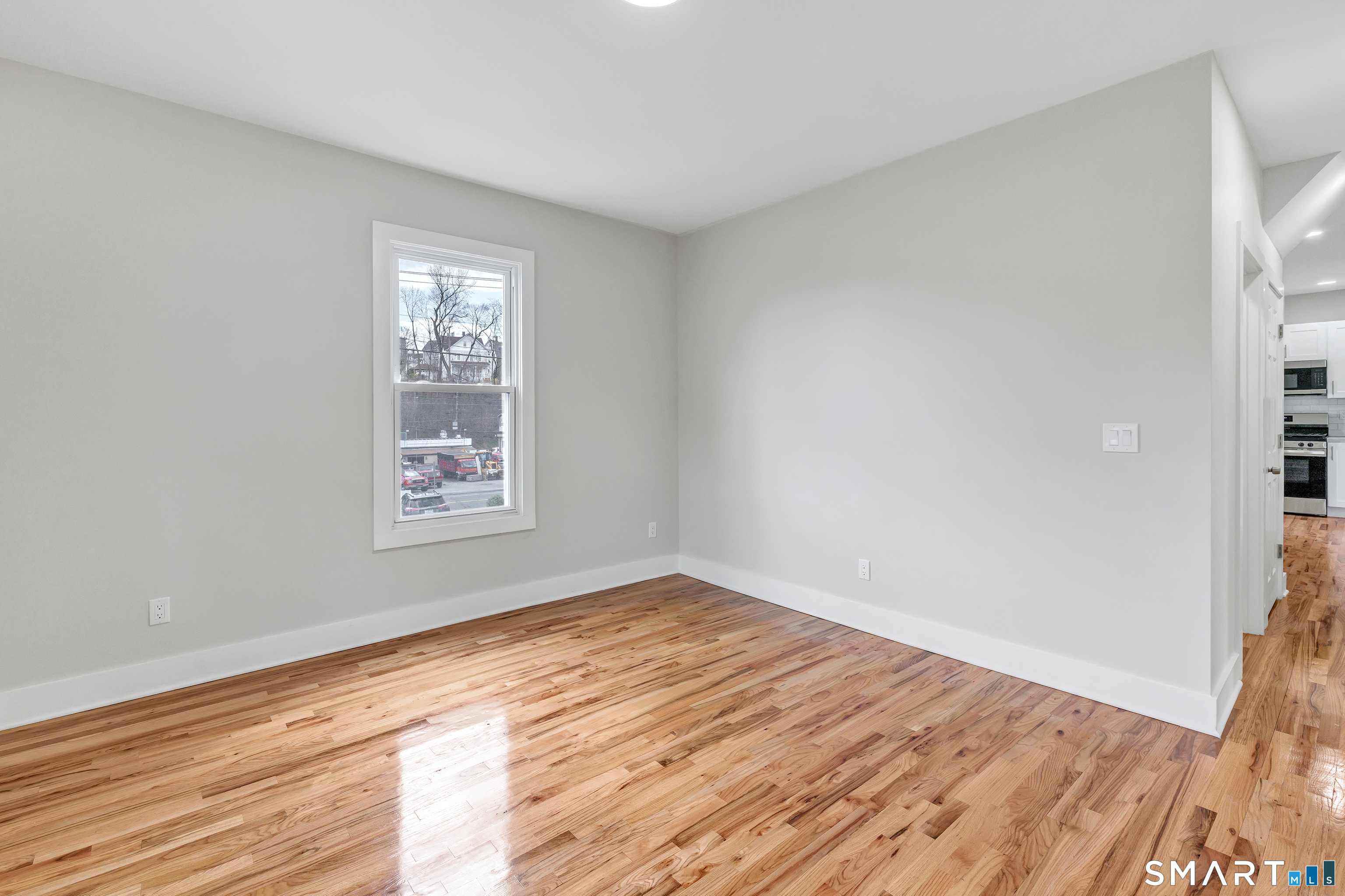 10-12 Perry Hill Road Shelton, CT 06484 - Photo 6 of 25