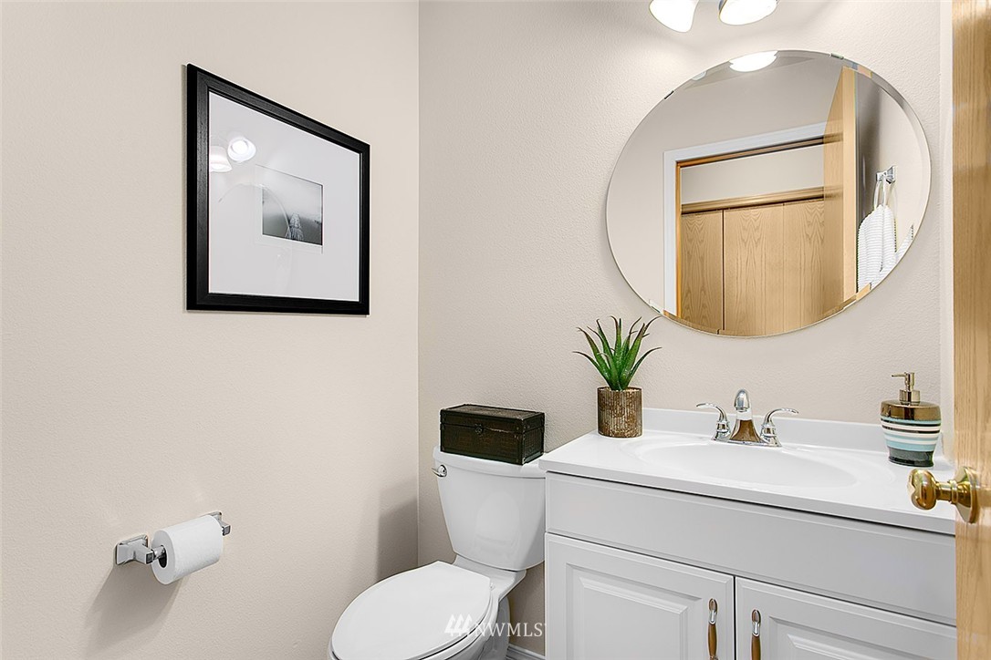 4315 Northeast 6th Place Renton, WA 98059 - Photo 13 of 25