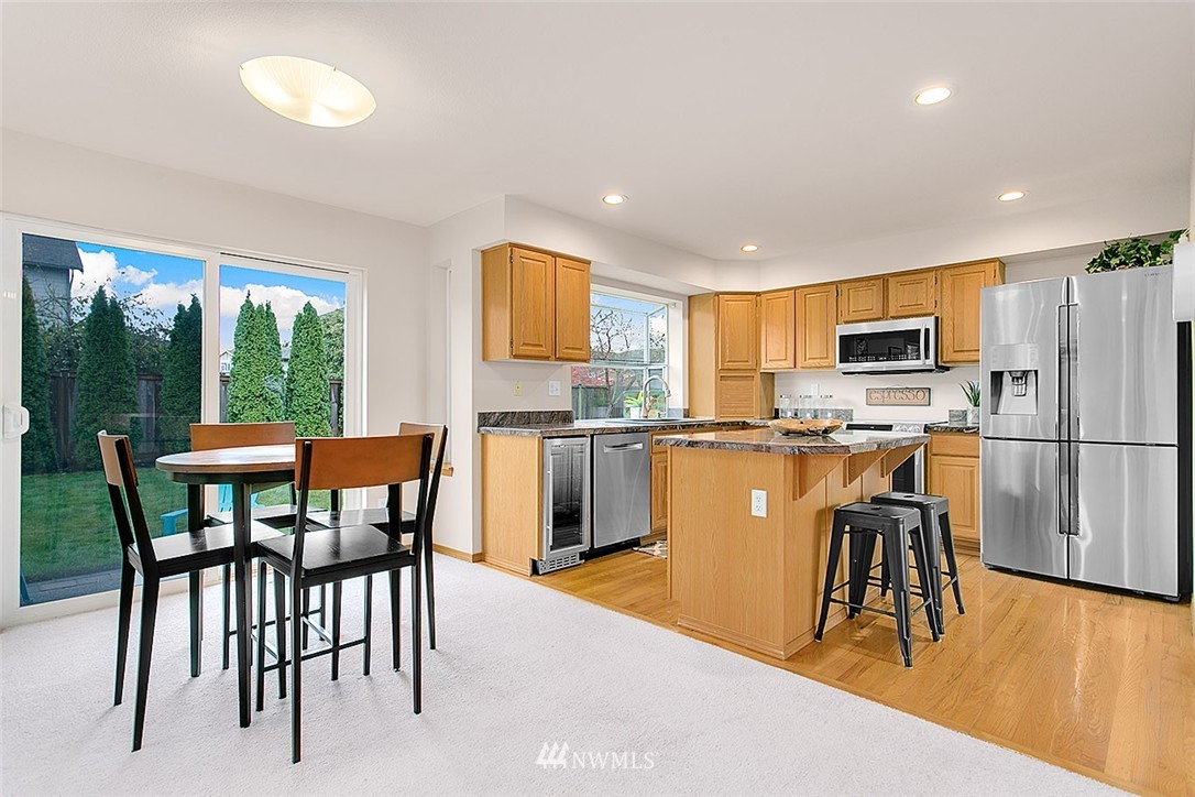 4315 Northeast 6th Place Renton, WA 98059 - Photo 9 of 25