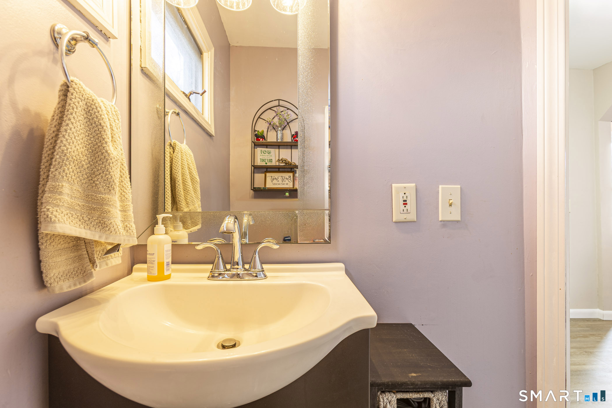 174 Hull Street Bristol, CT 06010 - Photo 13 of 23