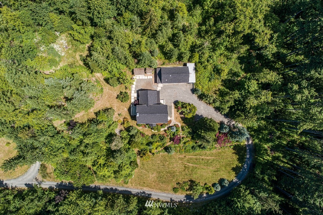 2395 Black Diamond Road Port Angeles, WA 98363 - Photo 5 of 25 Gallery Image 5