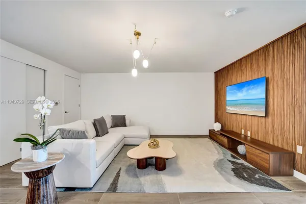 $17,900 | 900 North Ocean Boulevard, Unit 1904, Pompano Beach, FL 33062