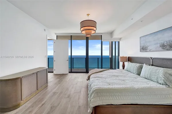 $17,900 | 900 North Ocean Boulevard, Unit 1904, Pompano Beach, FL 33062