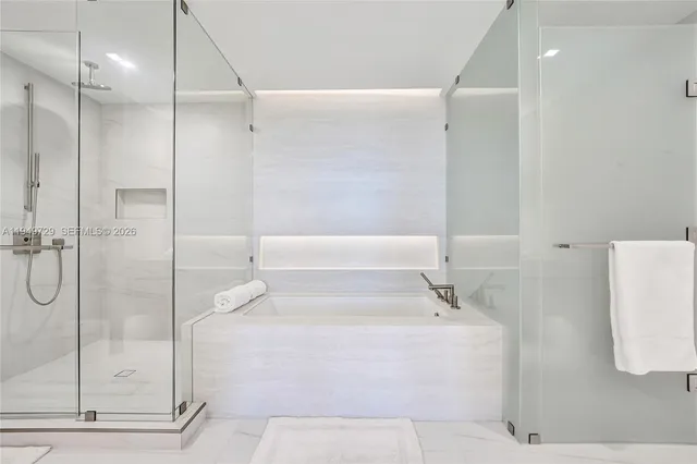 $19,900 | 900 North Ocean Boulevard, Unit 1904, Pompano Beach, FL 33062