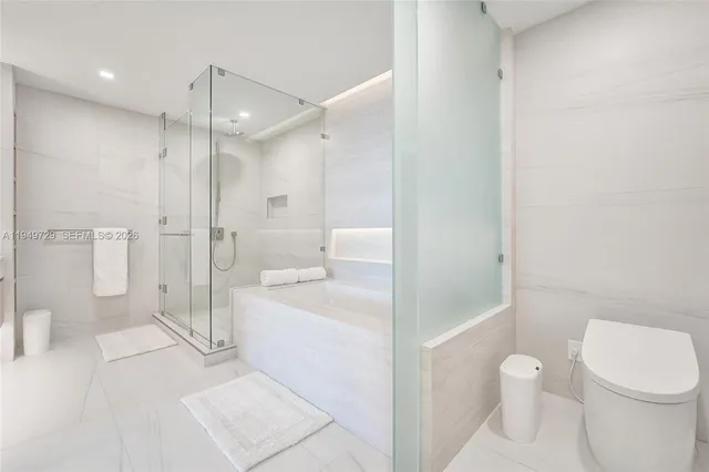 $19,900 | 900 North Ocean Boulevard, Unit 1904, Pompano Beach, FL 33062