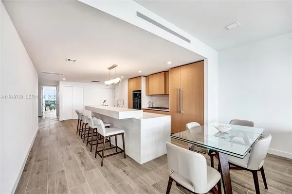 $17,900 | 900 North Ocean Boulevard, Unit 1904, Pompano Beach, FL 33062