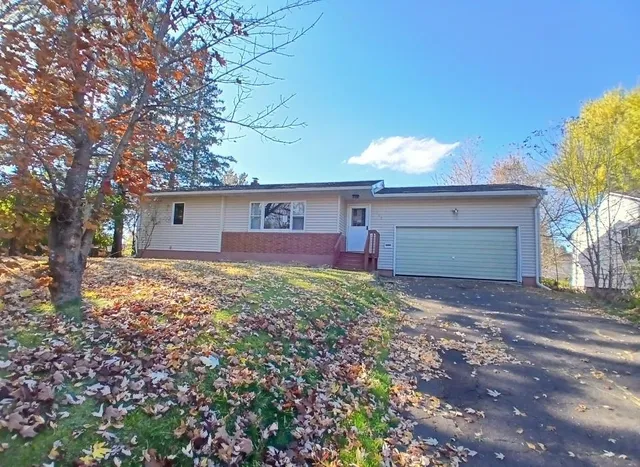 $227,000 | 709 29th Street, Cloquet, MN 55720