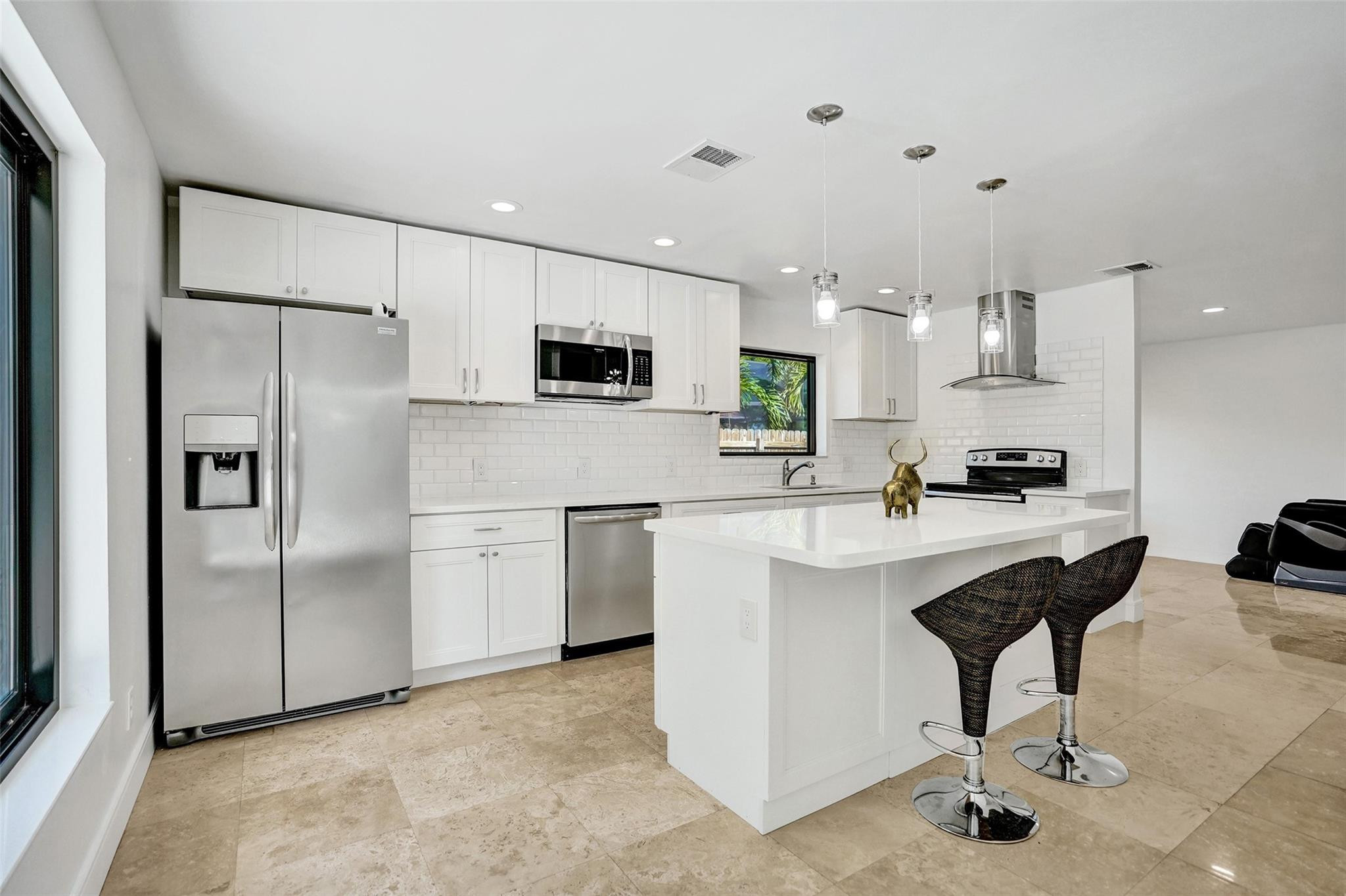 184 Oregon Lane Boca Raton, FL 33487 - Photo 12 of 58 Photo 12