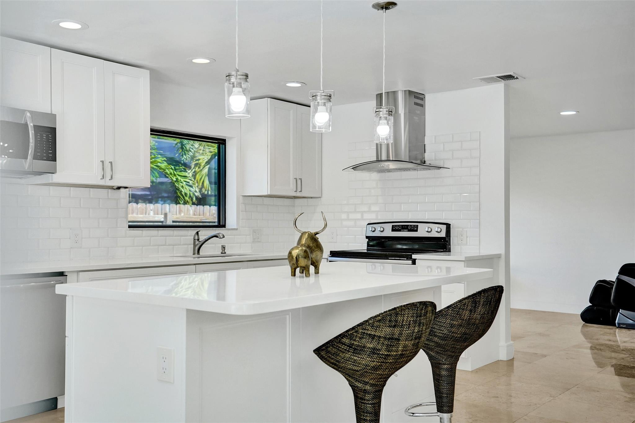 184 Oregon Lane Boca Raton, FL 33487 - Photo 13 of 58 Photo 13