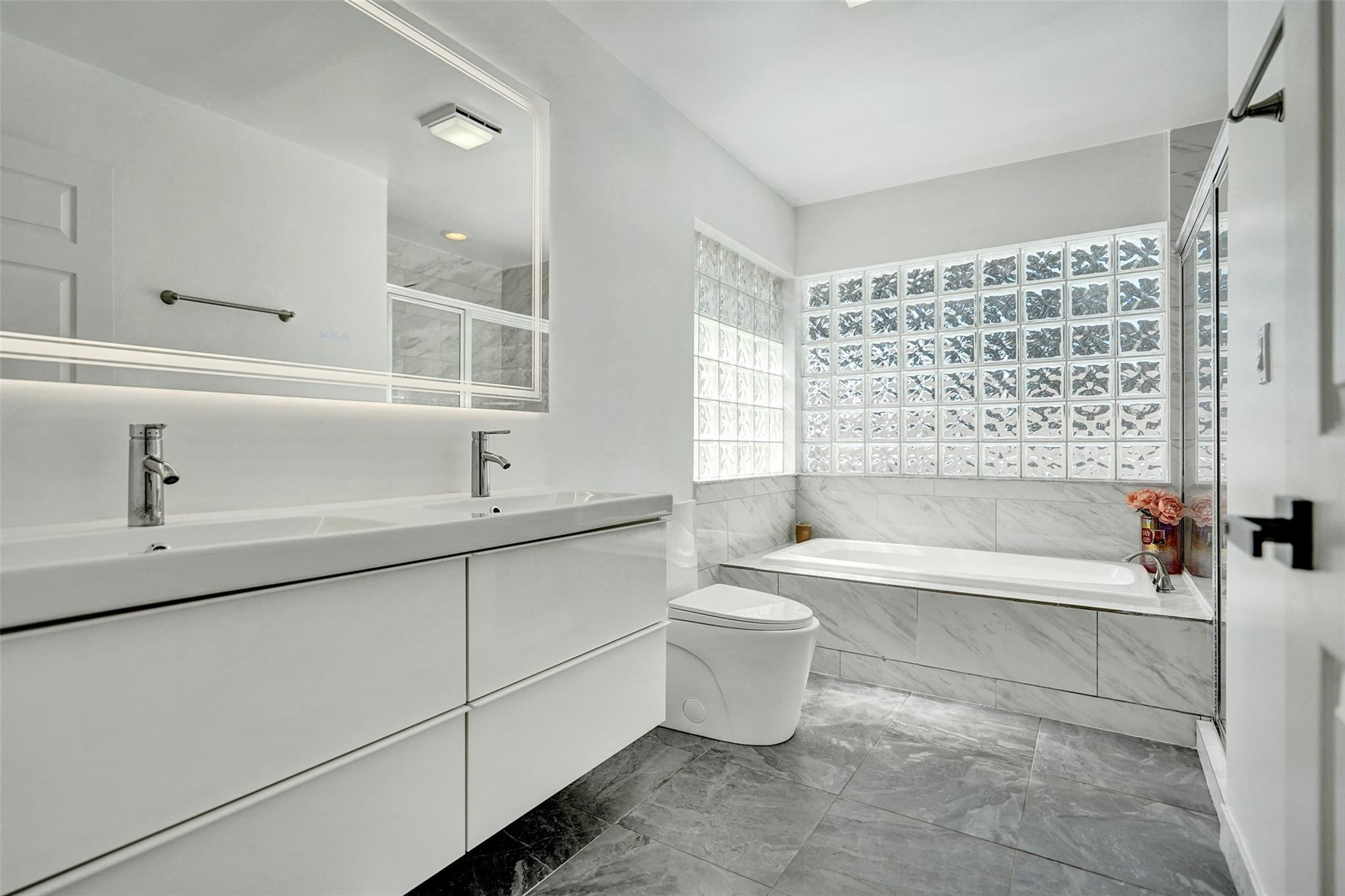 184 Oregon Lane Boca Raton, FL 33487 - Photo 32 of 58 Photo 32