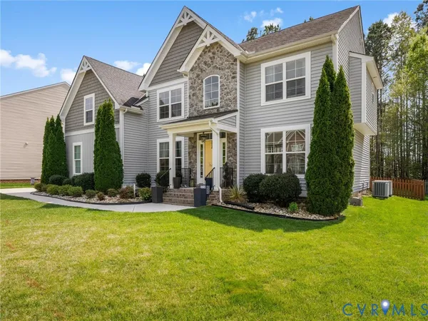 $675,000 | 17007 Glensford Drive, Moseley, VA 23120