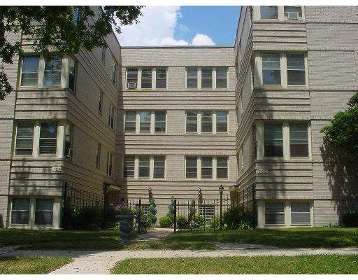 104 Pine Avenue, Unit 7 Riverside, IL 60546 - Photo 1 of 1 a front view of a house