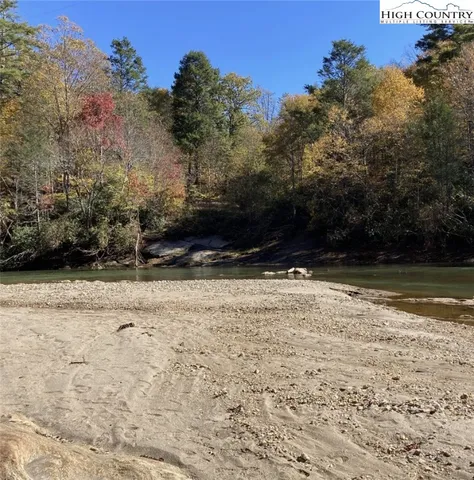 $339,900 | 1-2 Toe River Lane, Newland, NC 28657