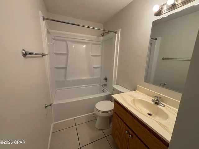 $1,050 | 1100 Frankford Avenue, Unit B, Panama City, FL 32401