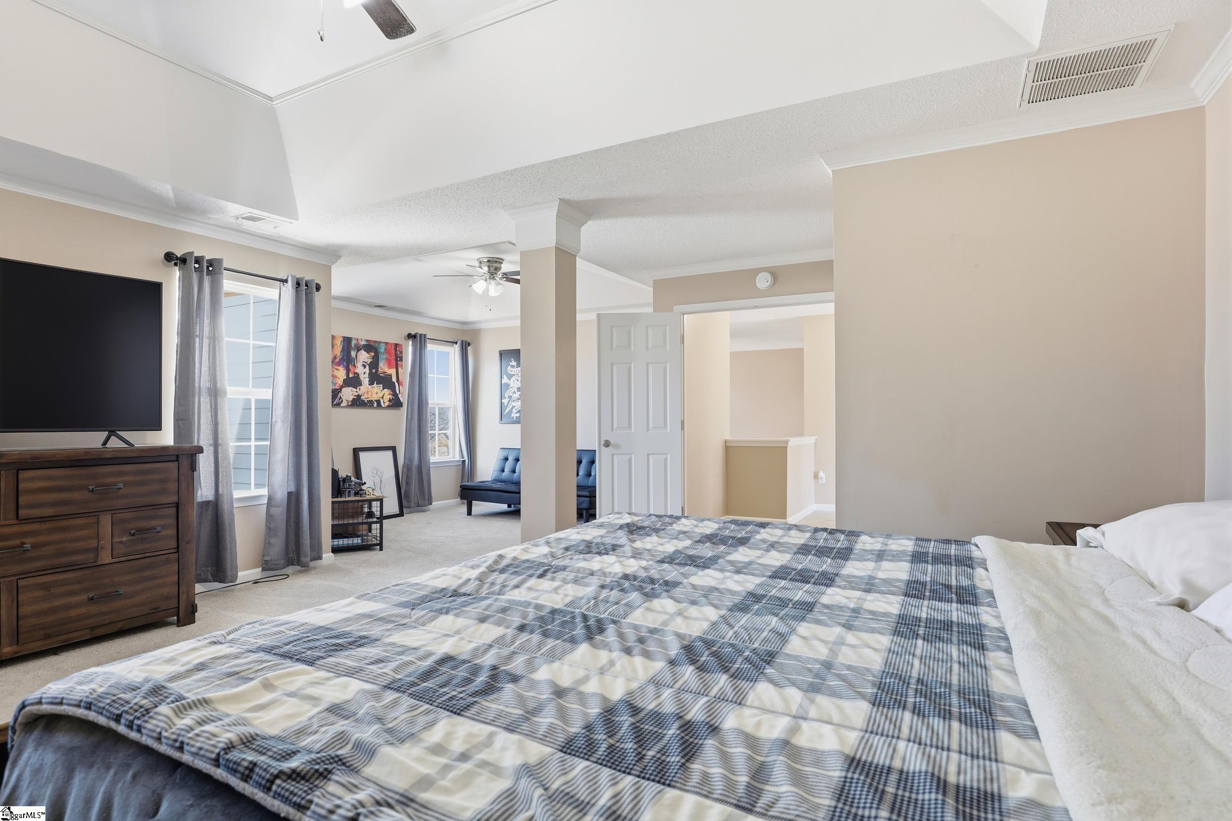 217 Sandy Lane Greenville, SC 29605 - Photo 2 of 36