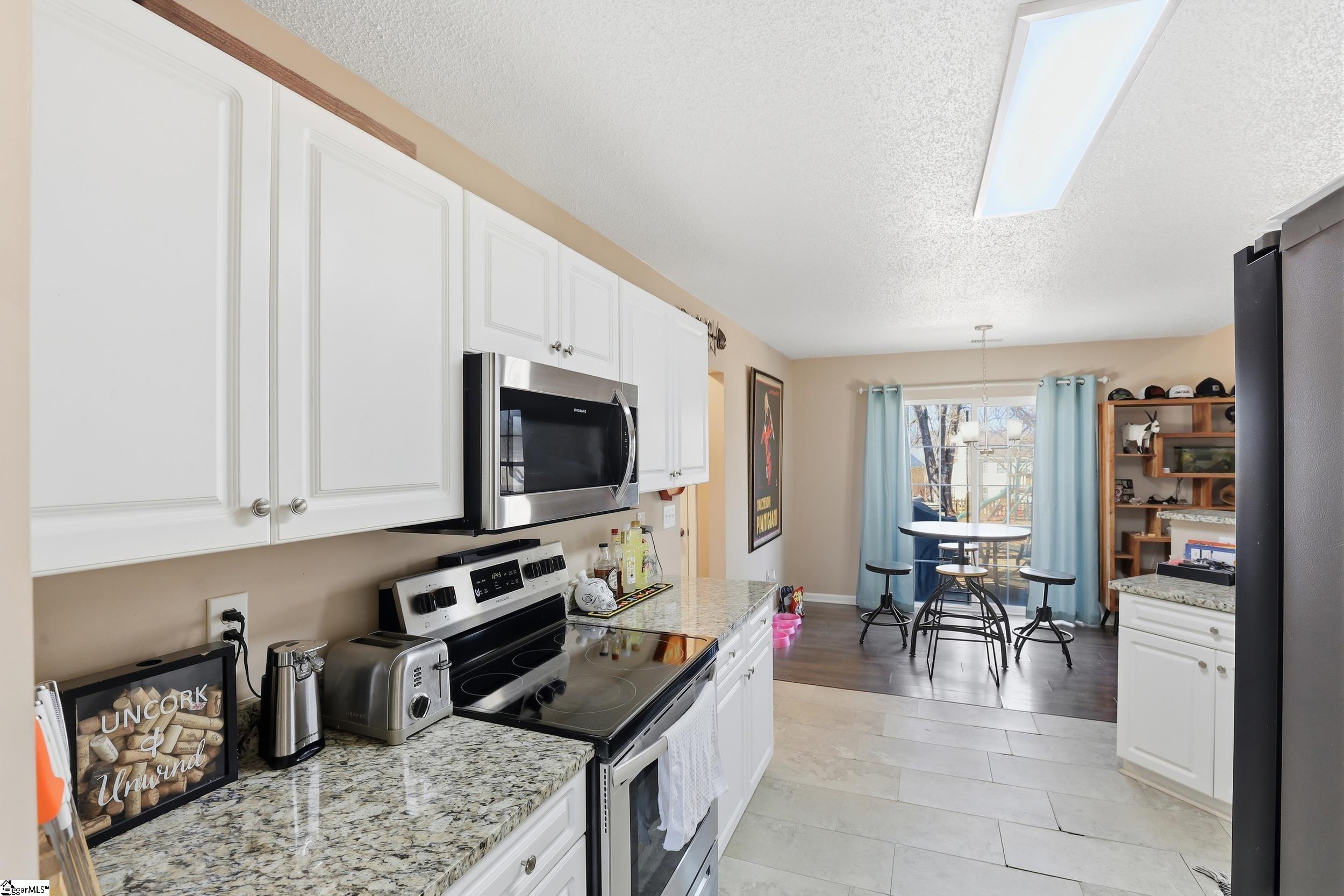 217 Sandy Lane Greenville, SC 29605 - Photo 32 of 36