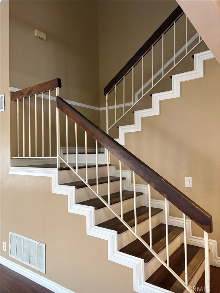 4437 Lubbock Drive Simi Valley, CA 93063 - Photo 4 of 22