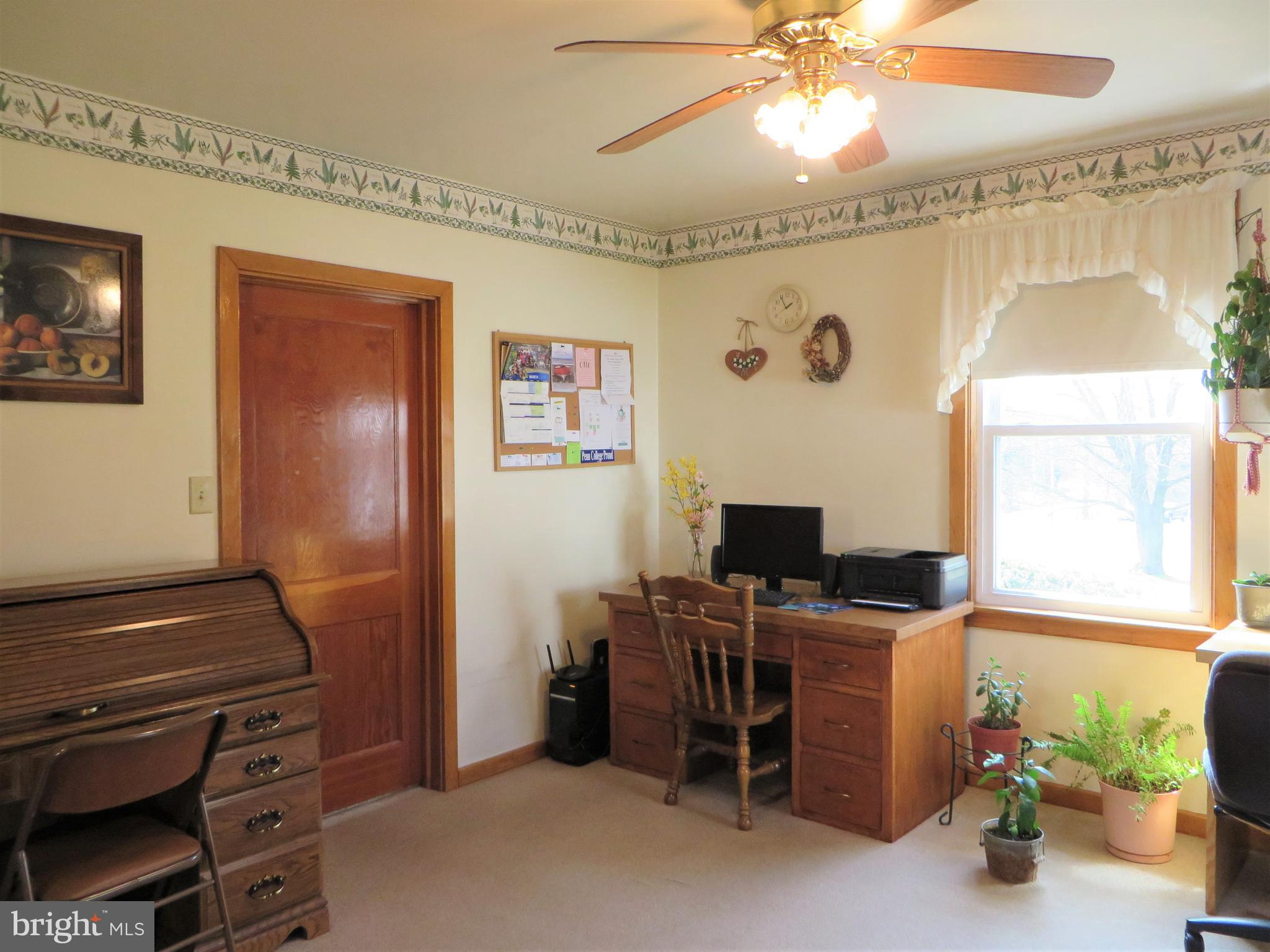 1215 Swamp Bridge Road Denver, PA 17517 - Photo 15 of 23 dining rm or bonus area