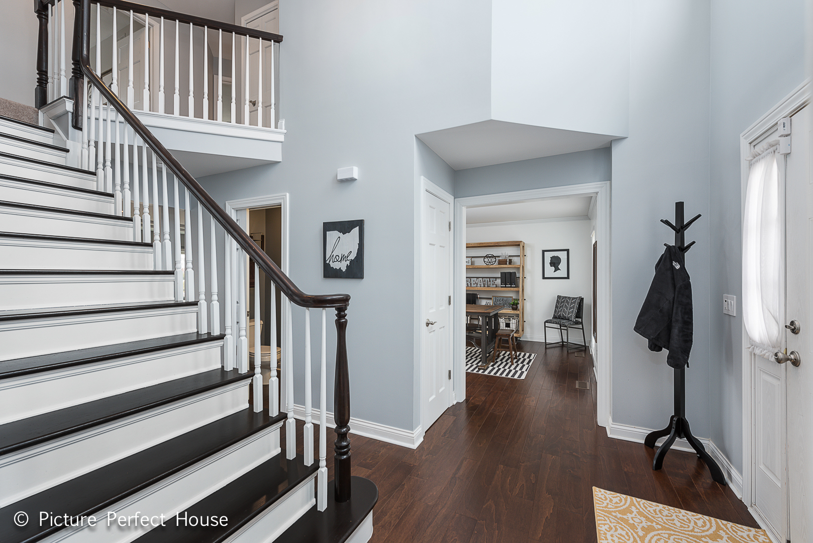 1507 Carlyle Road Naperville, IL 60564 - Photo 3 of 31