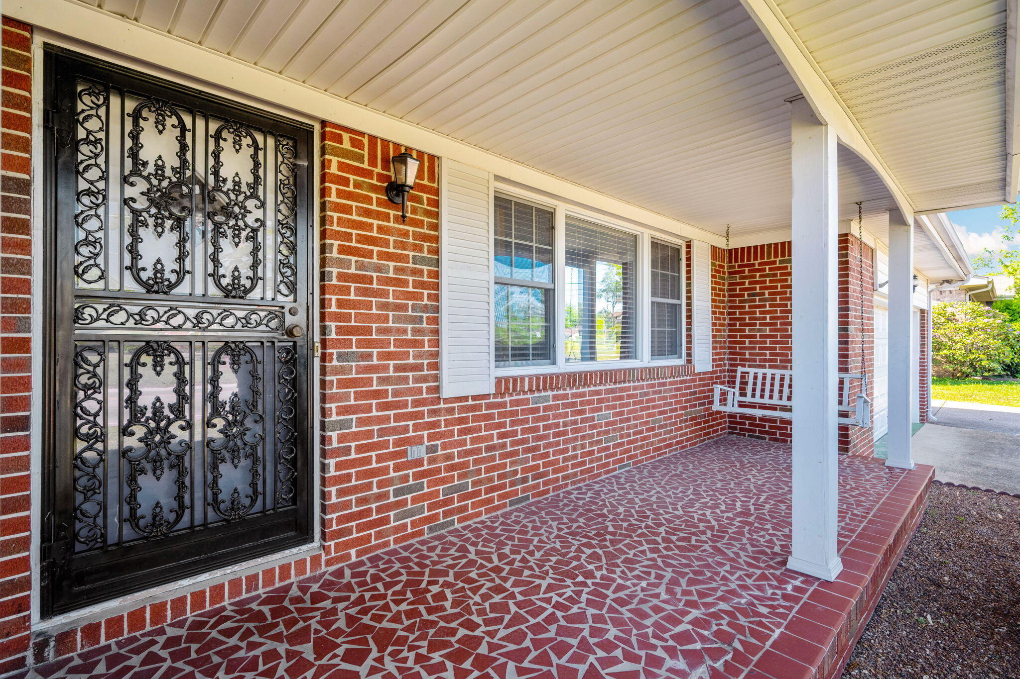 2510 Jenkins Road Chattanooga, TN 37421 - Photo 3 of 32 Front Porch