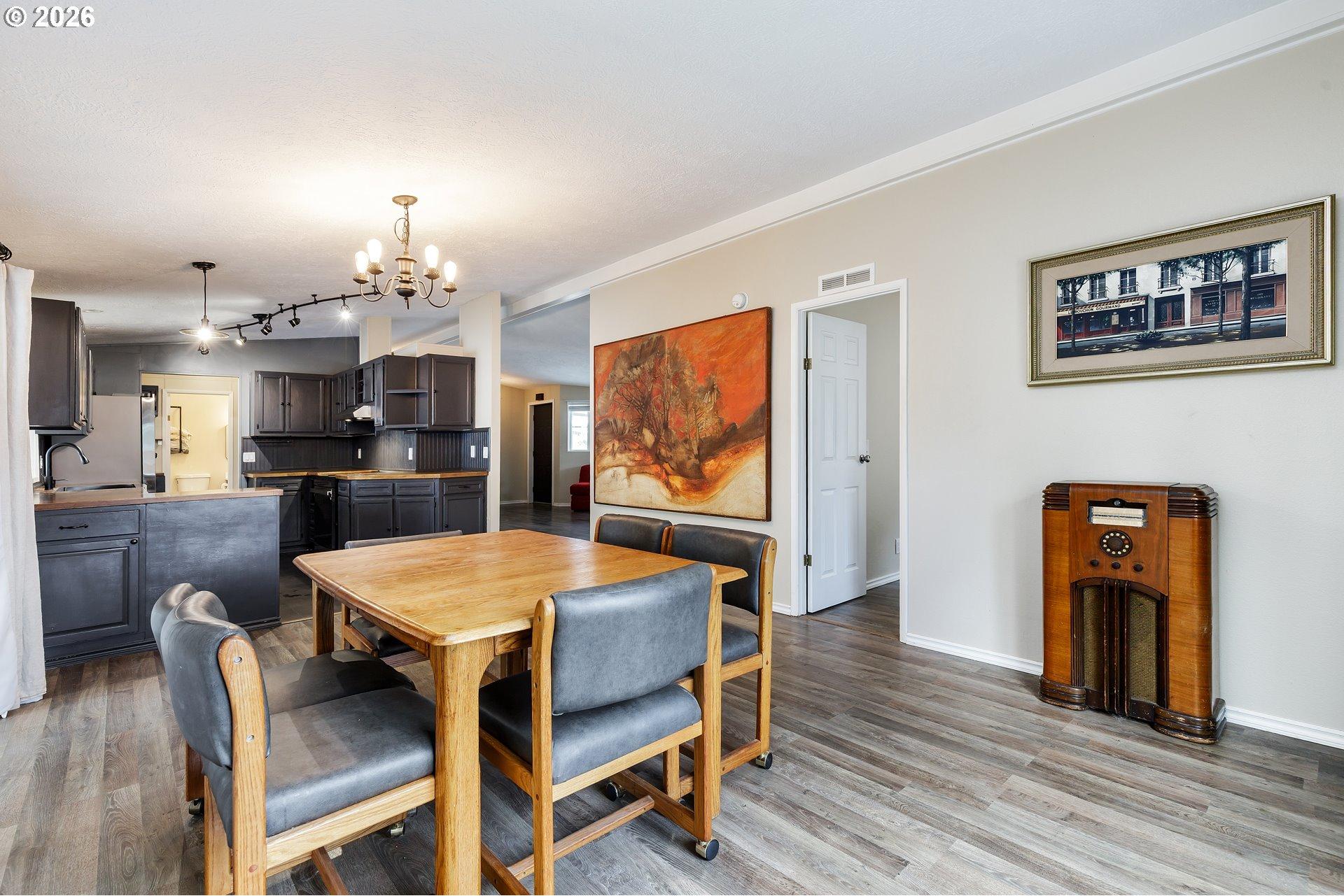 12450 Southwest Fischer Road, Unit 103 Portland, OR 97224 - Photo 18 of 38 Gallery Image 18